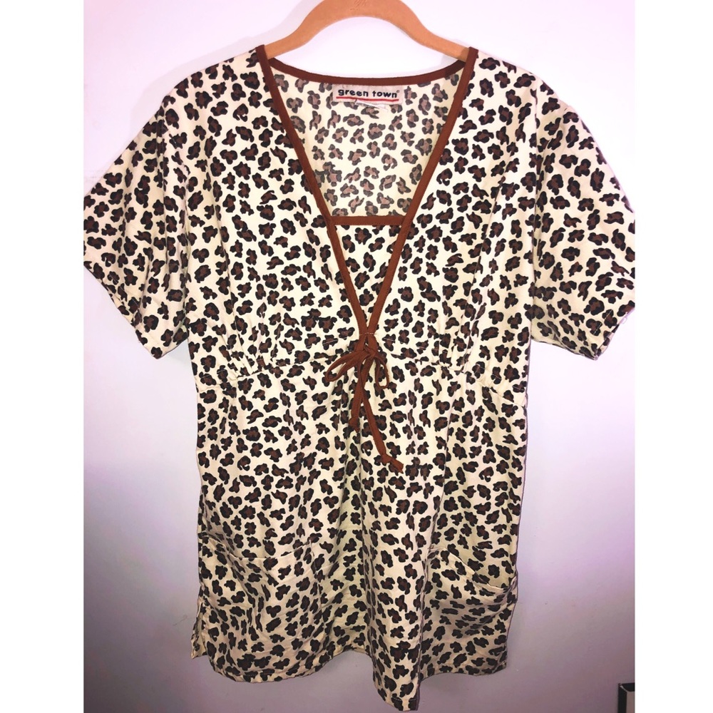 Green town leopard scrub top